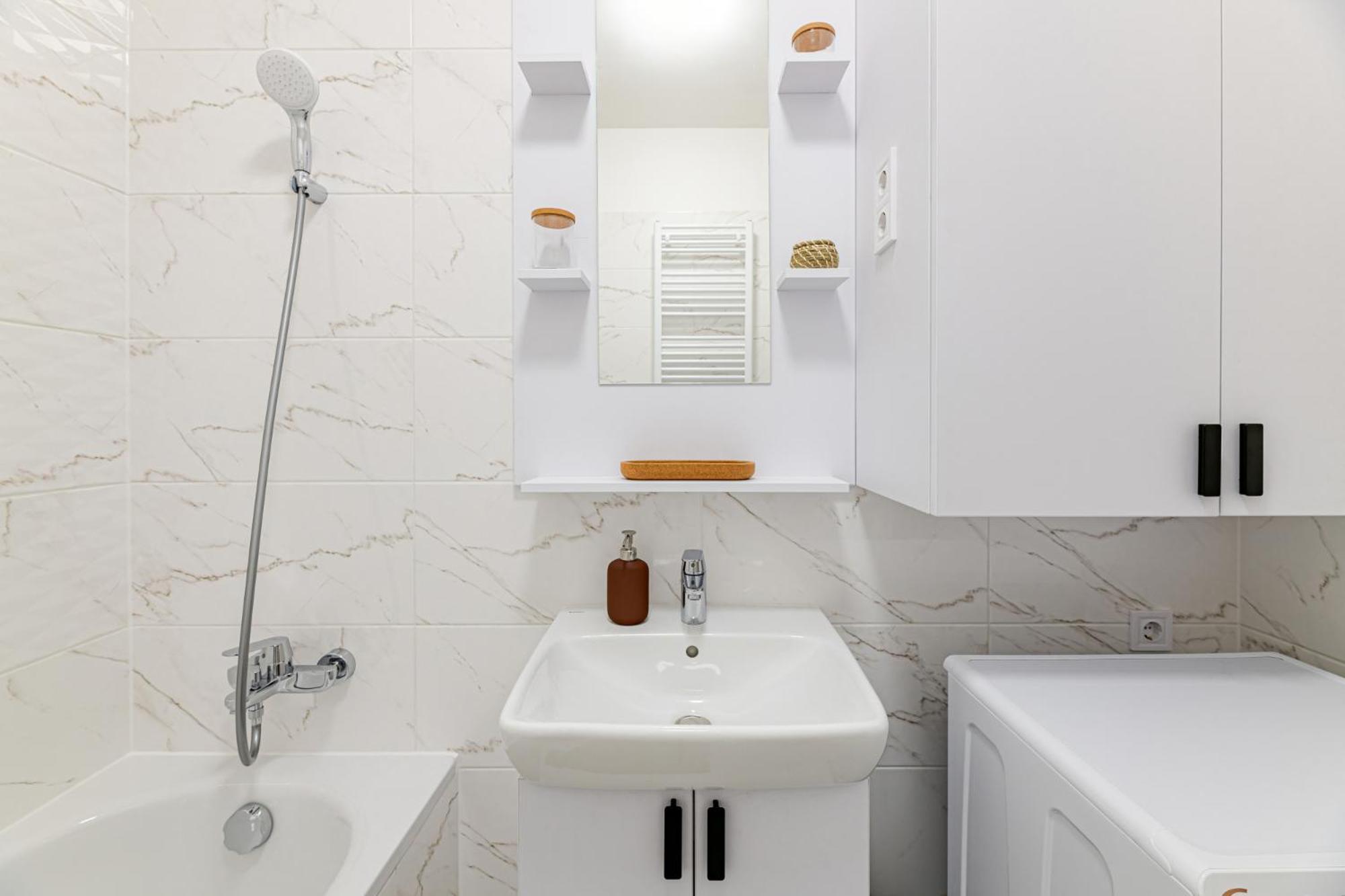Westside Garden Apartments By Urbanrent Budapest Esterno foto