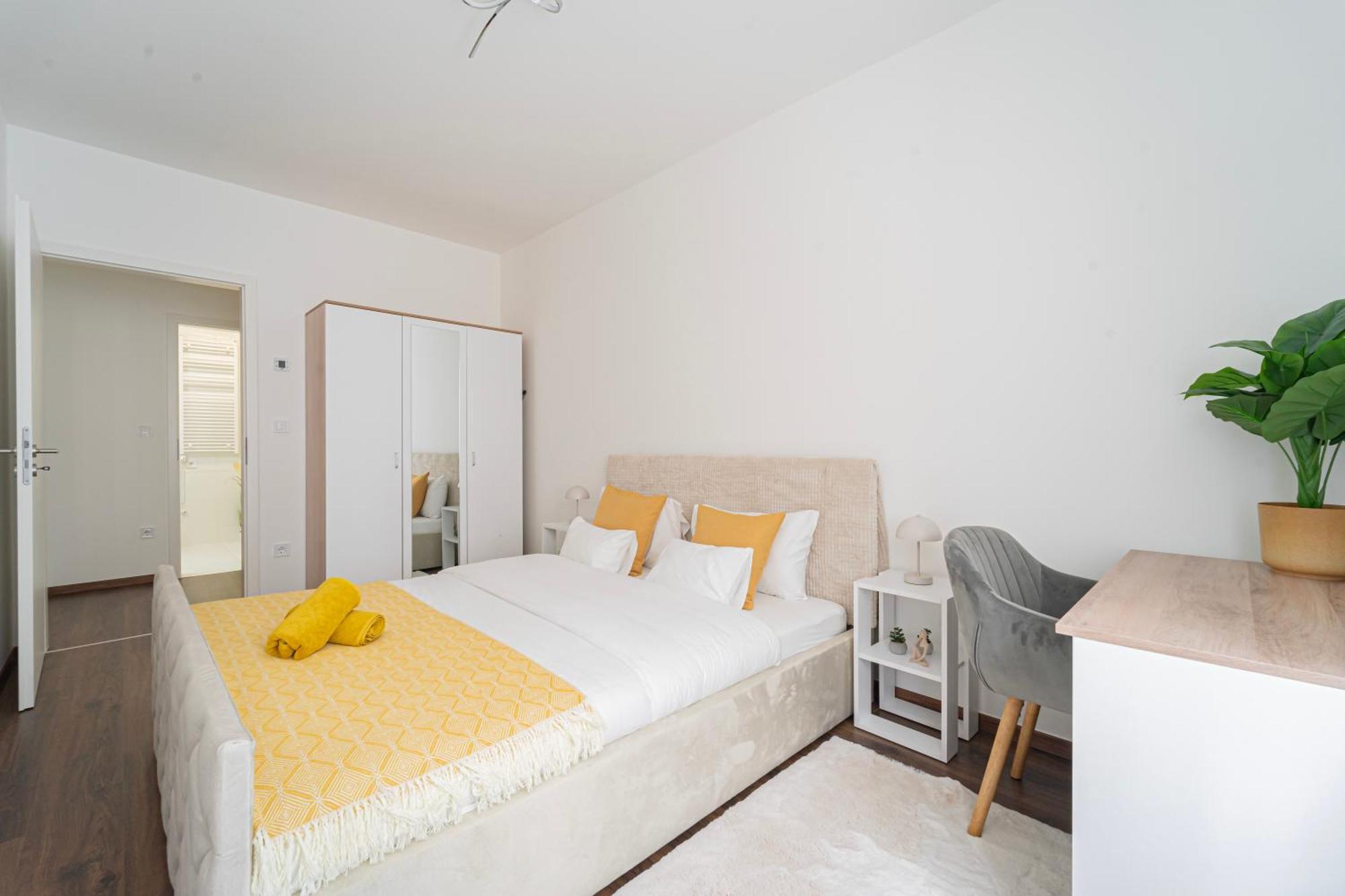 Westside Garden Apartments By Urbanrent Budapest Esterno foto